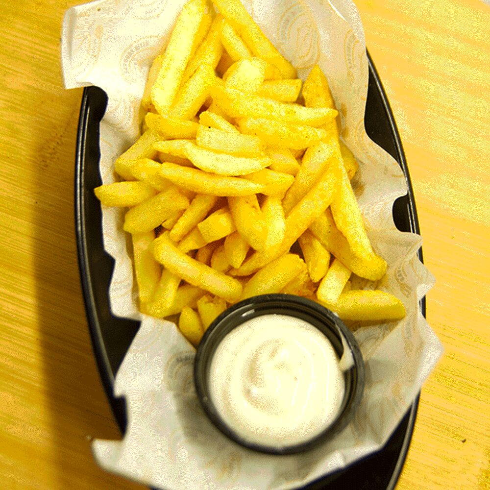 GARLIC MAYO FRIES