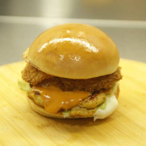 HOT GRILLED CHICK